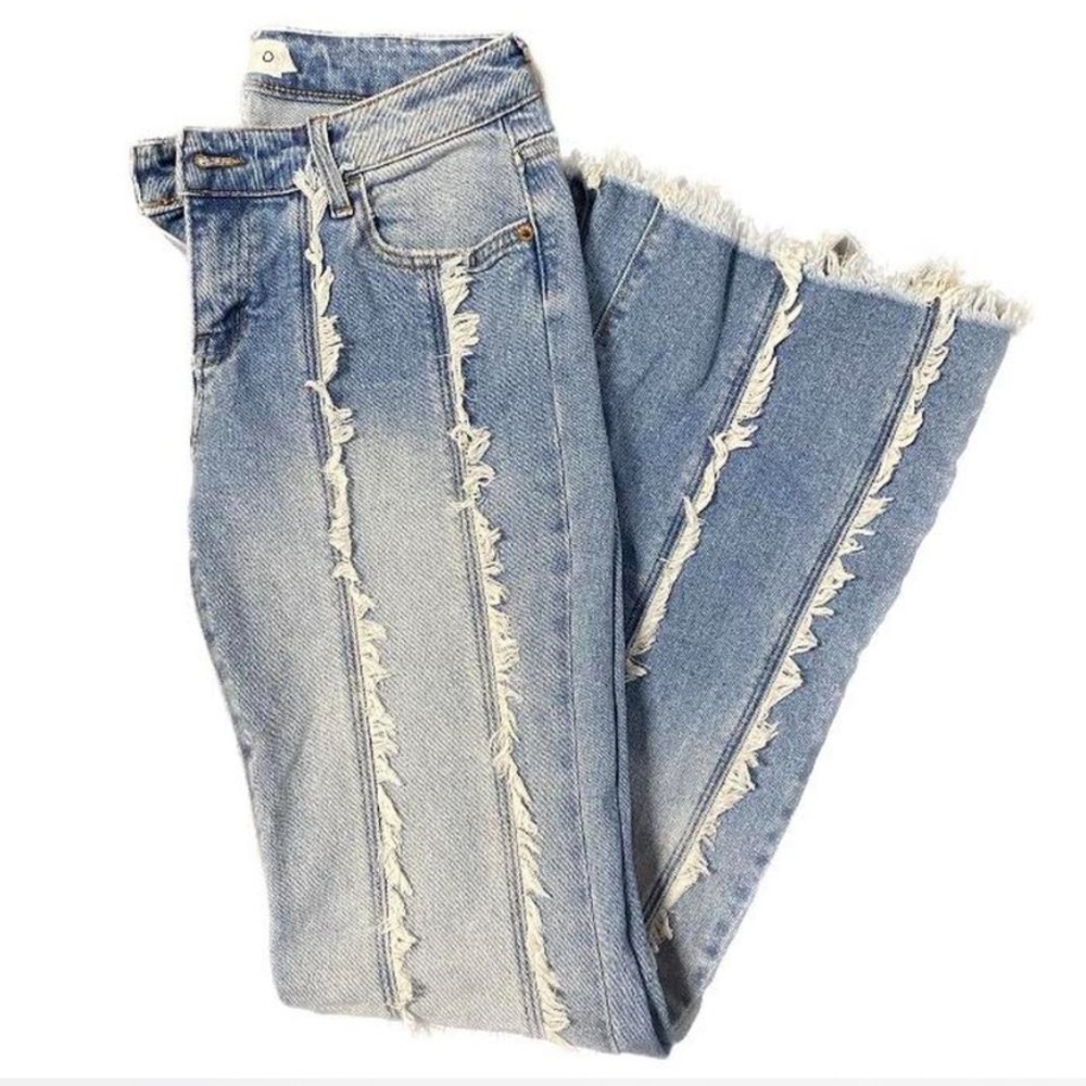 Frayed Hem Light Blue Jeans